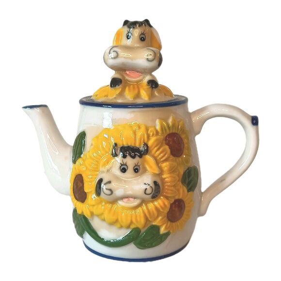Cow With Sunflowers Ceramic Small Teapot Or Large Creamer Kitschy 6" x 7" - Picture 1 of 11